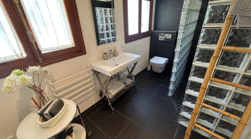 PHOTO-2026-01-17-11-40-08 5